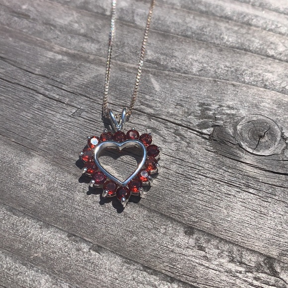 ❤️ Genuine Garnet Sterling Silver Necklace, Heart Pendant, and Studs ❤️ - Picture 8 of 13